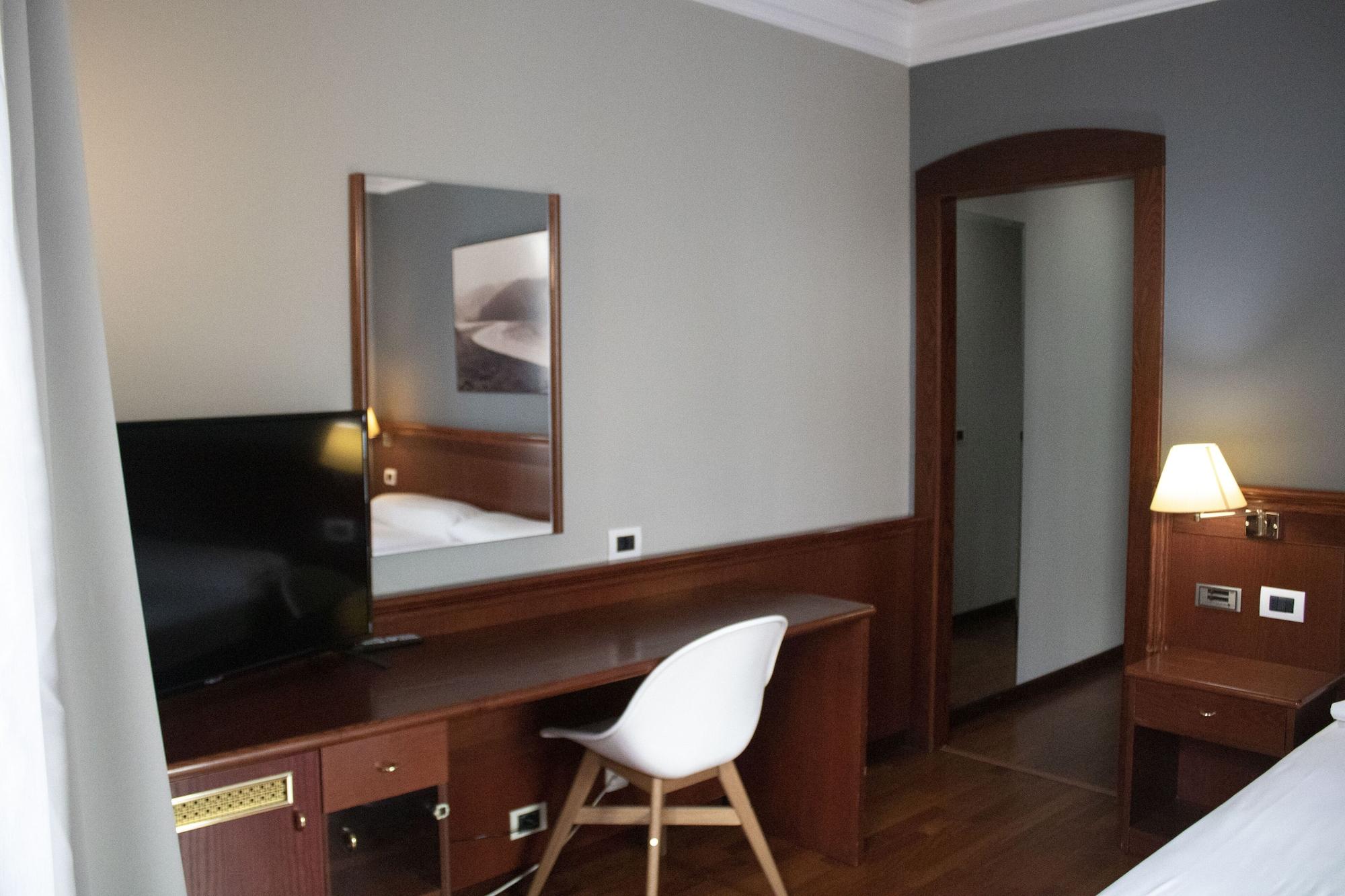 Hotel Alda El Suizo Ferrol Exteriér fotografie